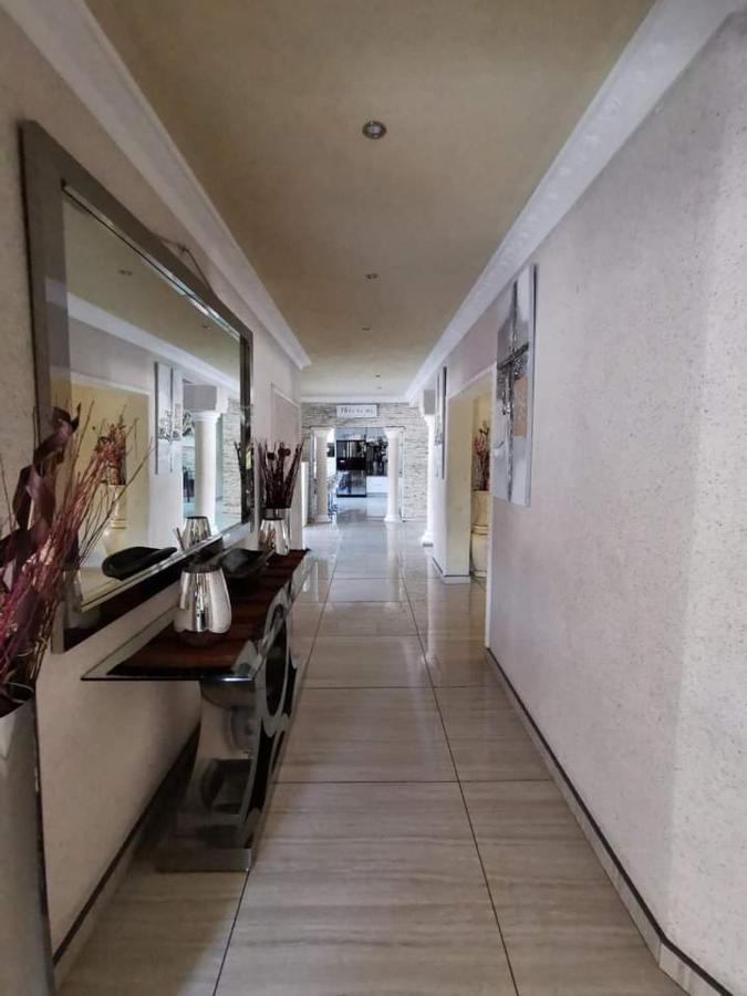 Angelocean Guest House Witbank Extérieur photo