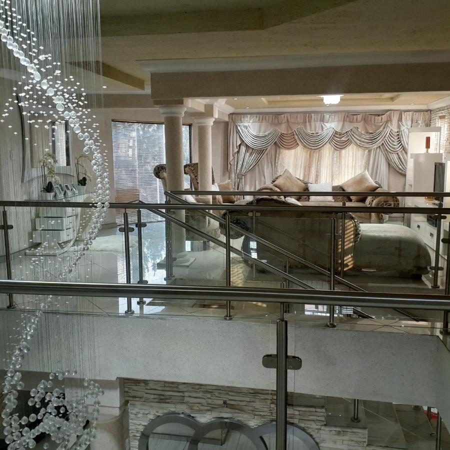 Angelocean Guest House Witbank Extérieur photo