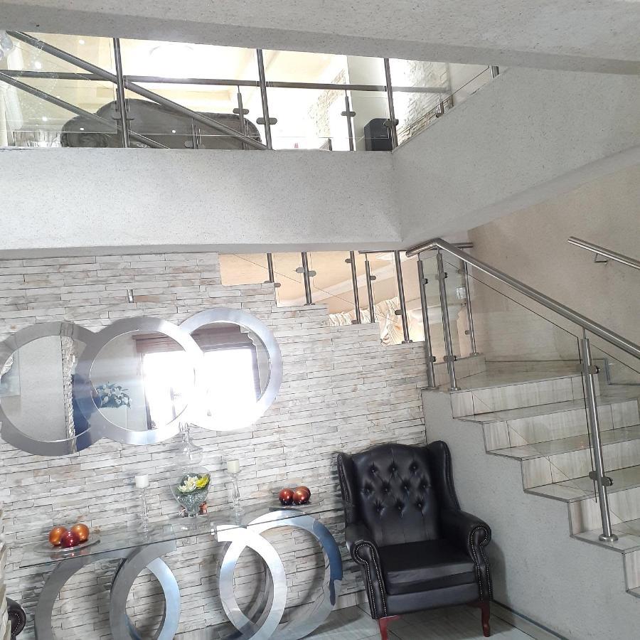 Angelocean Guest House Witbank Extérieur photo