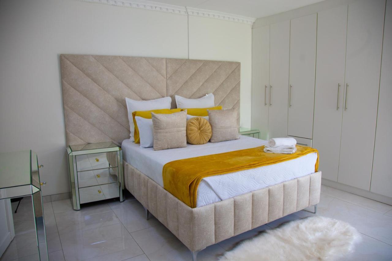 Angelocean Guest House Witbank Extérieur photo
