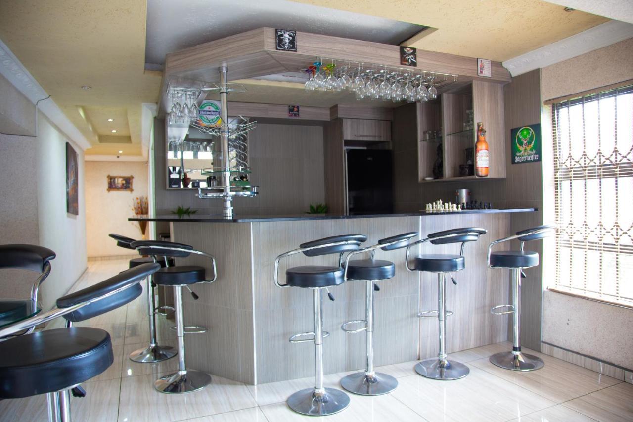 Angelocean Guest House Witbank Extérieur photo