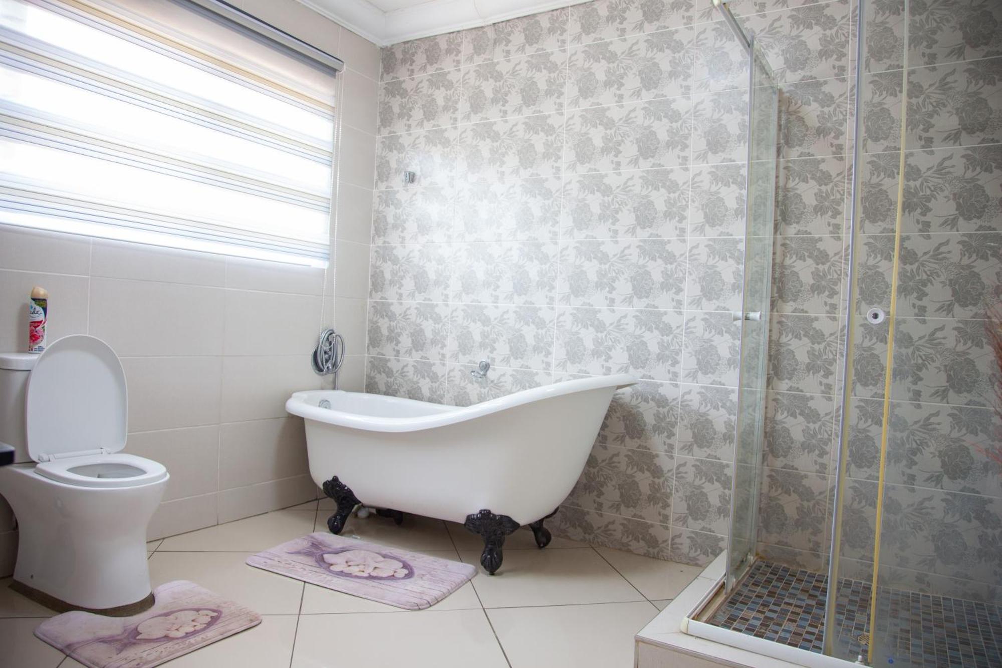 Angelocean Guest House Witbank Extérieur photo