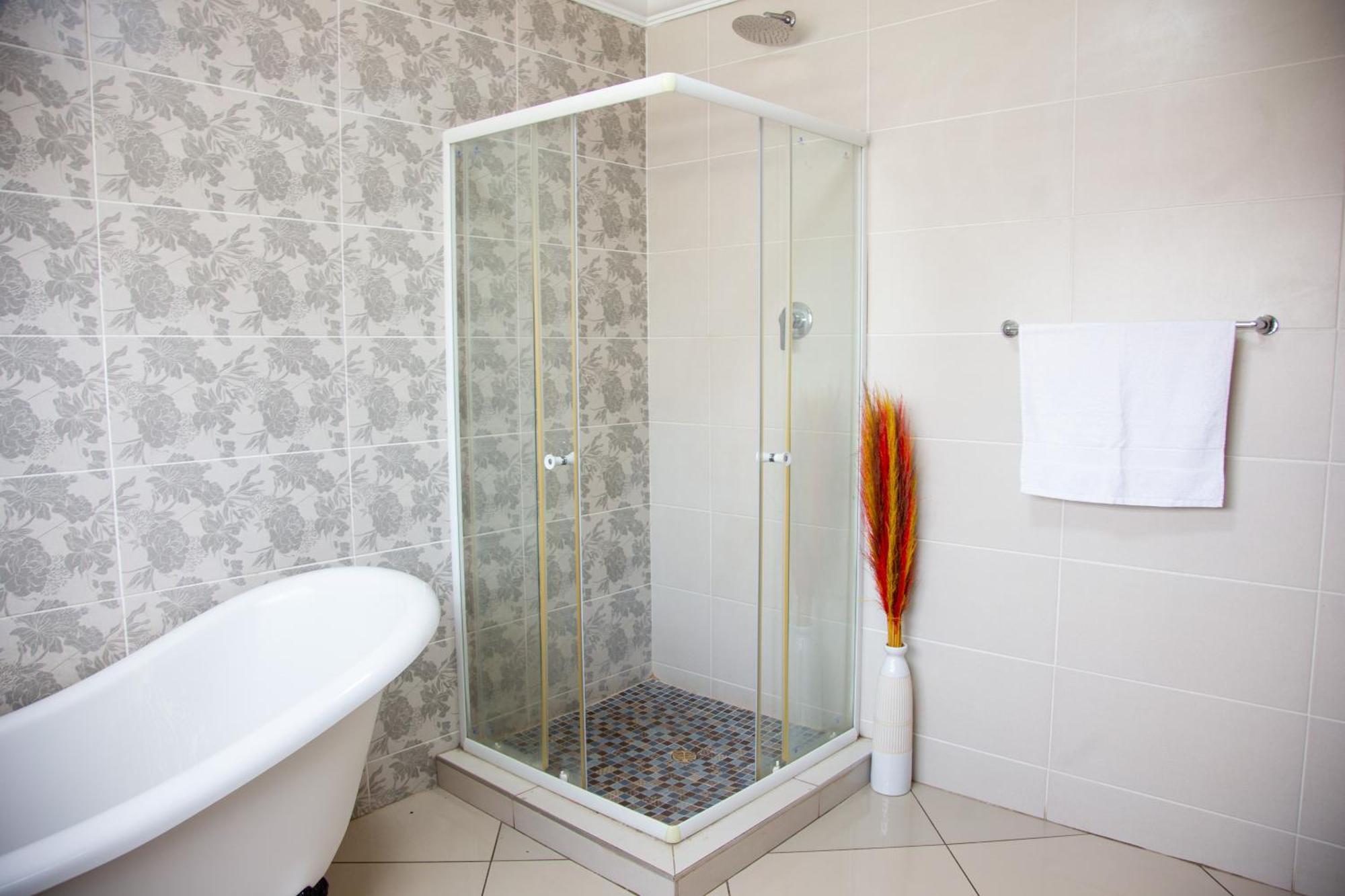 Angelocean Guest House Witbank Extérieur photo