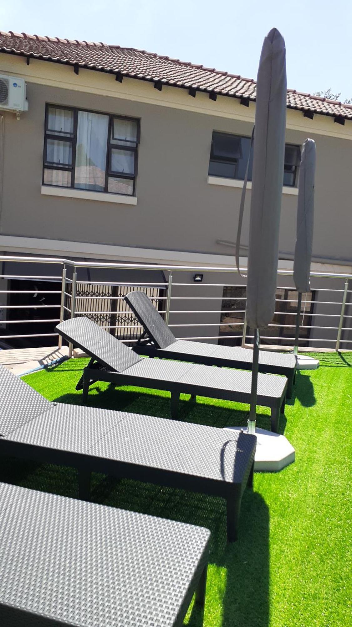 Angelocean Guest House Witbank Extérieur photo